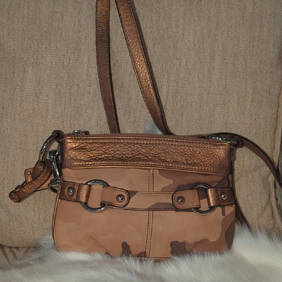 b. makowsky Handbags - b. Makowsky Stylish Brown leather Crossbody Bag